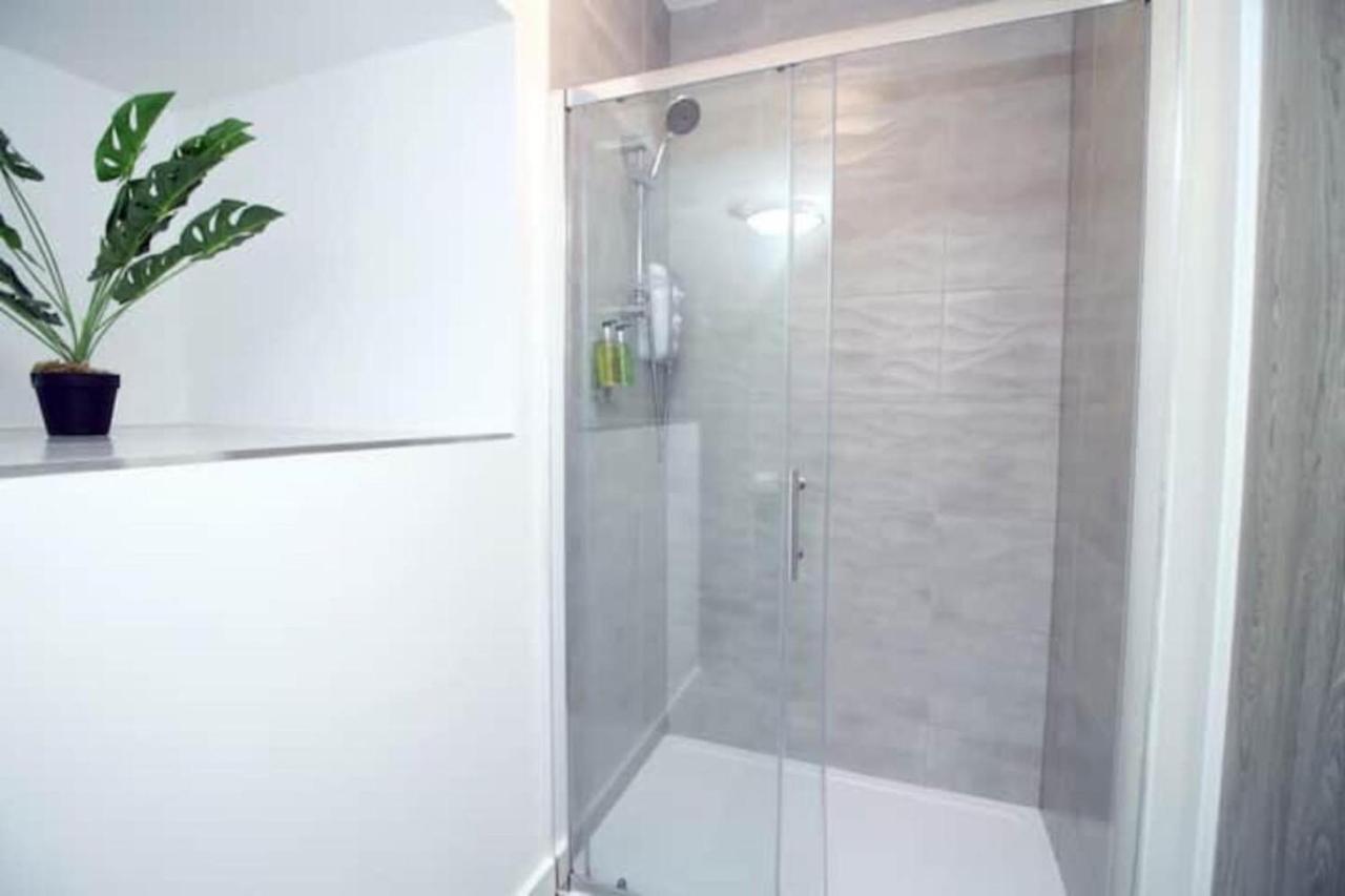 Flat In Cardiff City Centre Bagian luar foto