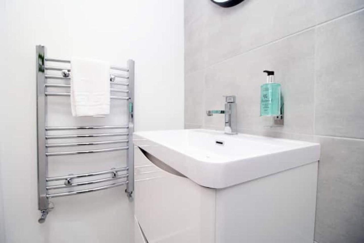 Flat In Cardiff City Centre Bagian luar foto